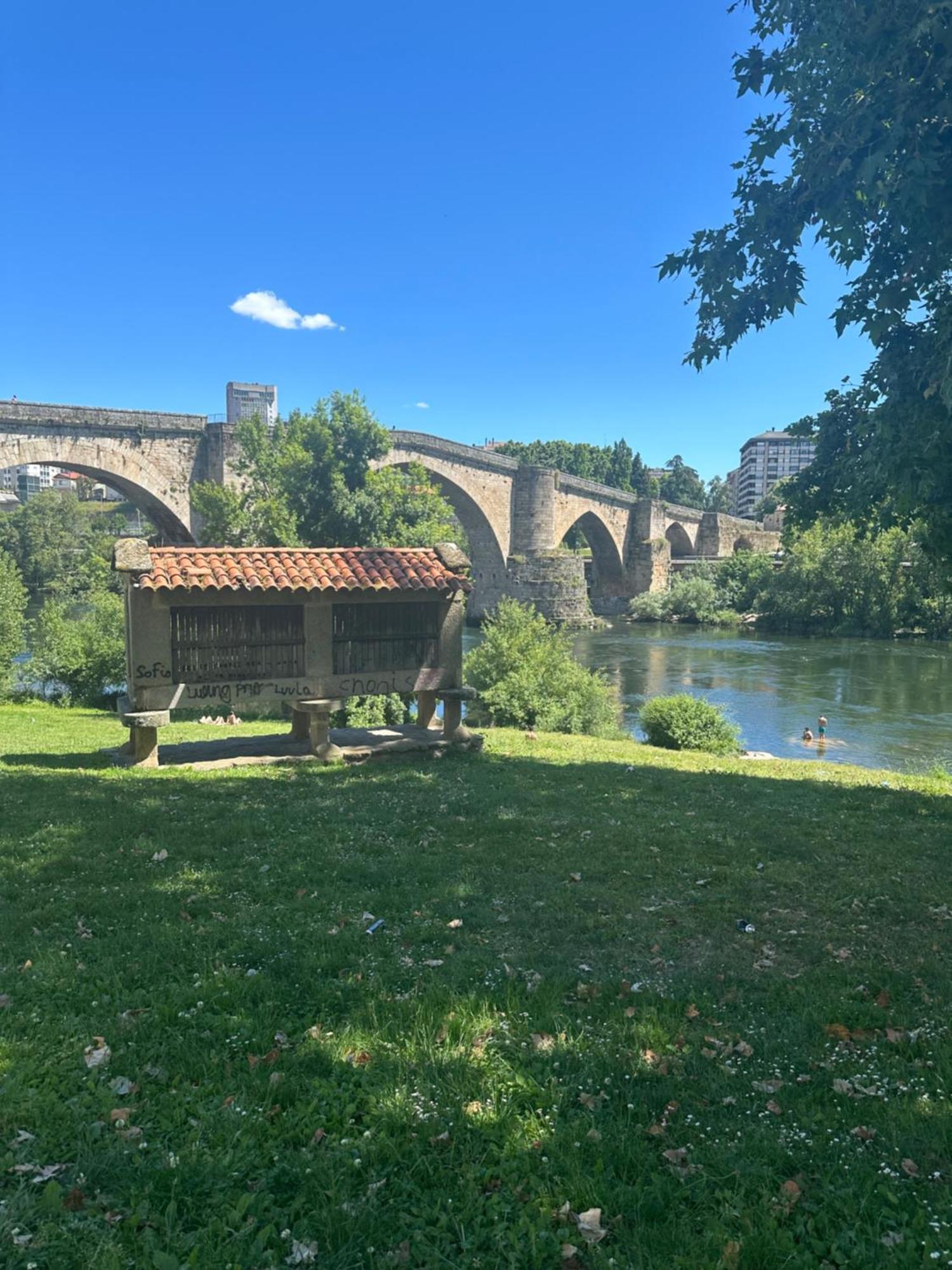 Apartamento Puente Romano 奥伦塞 外观 照片